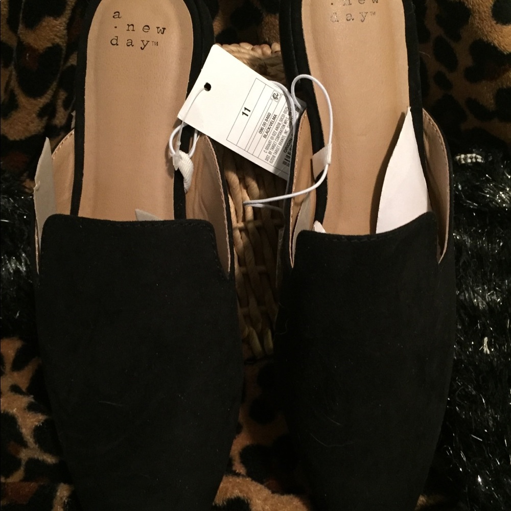 Faux suede black flats